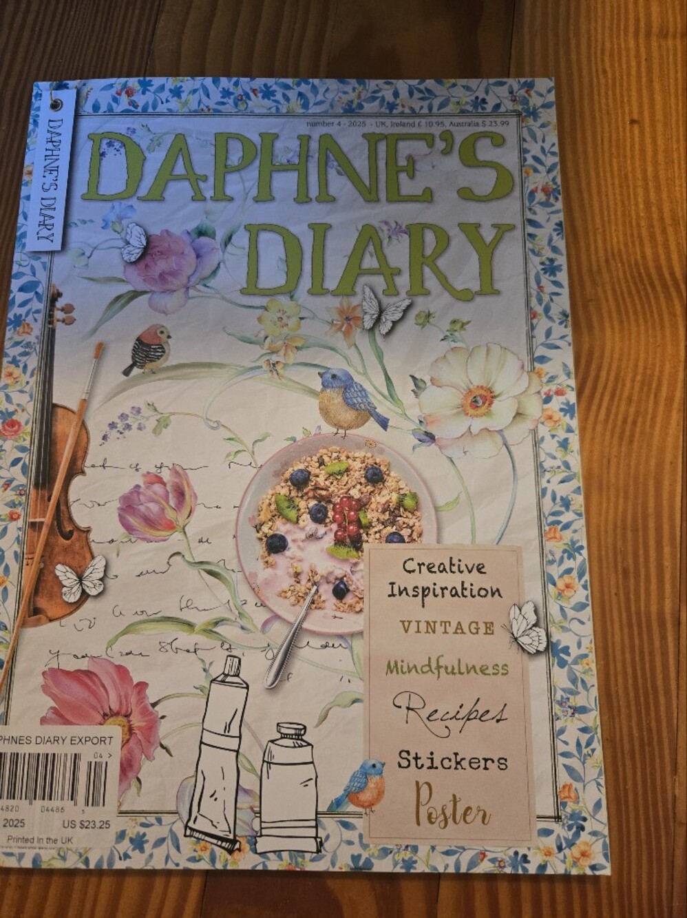 DAPHNE'S DIARY Floral Illustrated Magazine - Blue, Green, Pink